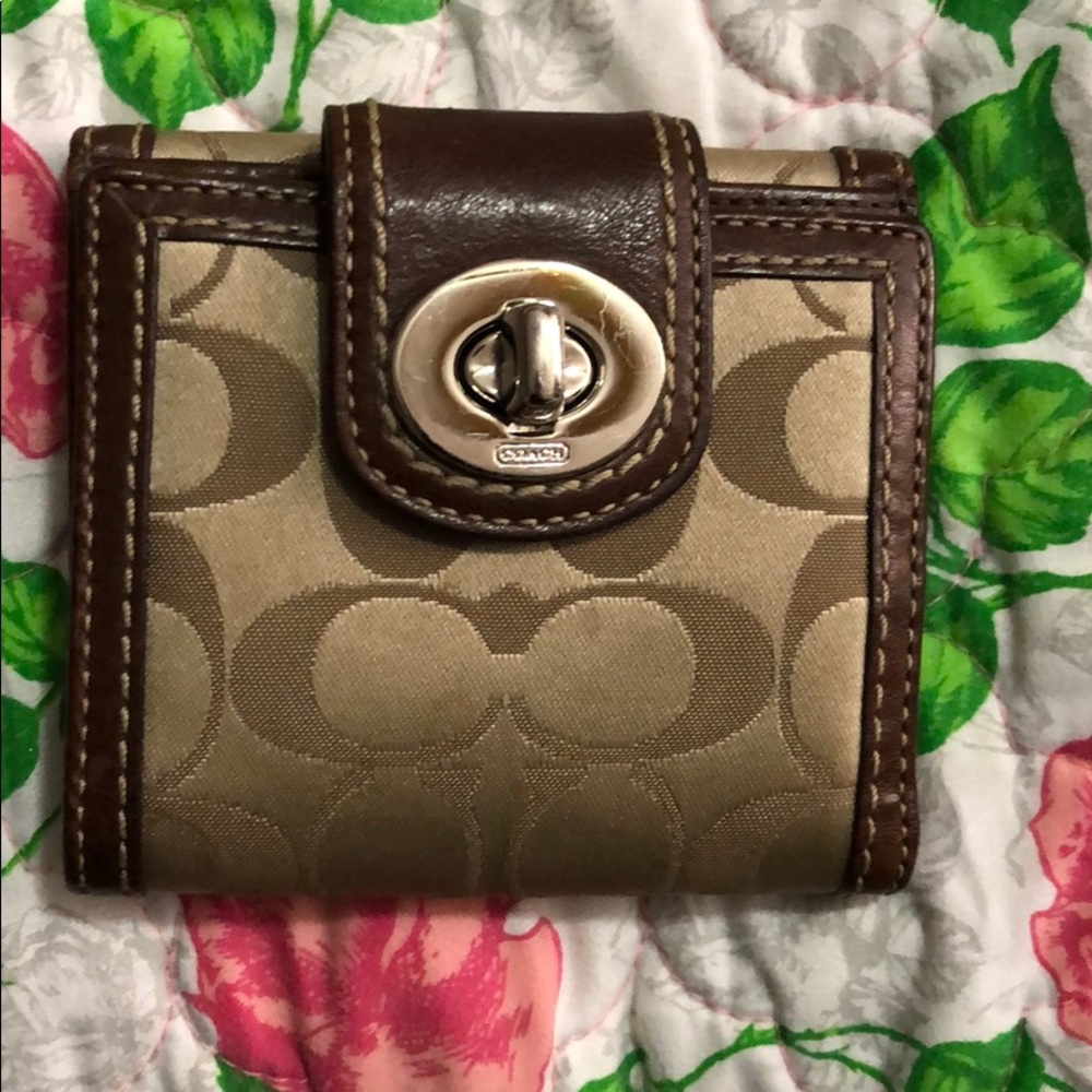 Coach wallet. Authentic.